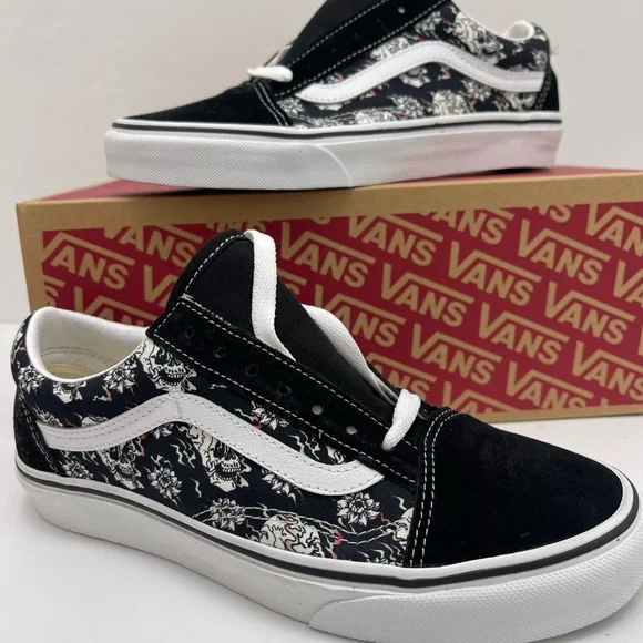 Vans Men’s Old Skool (Flash Skulls)Multi/True White Sneakers
VN0A38G118C - Picture 14 of 16